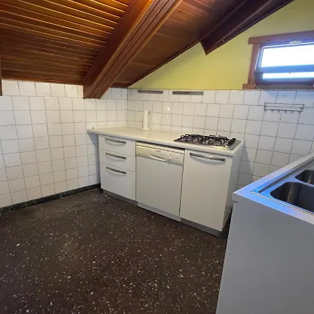 Besson And Apartamento *