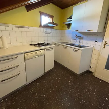 Besson And Apartamento *